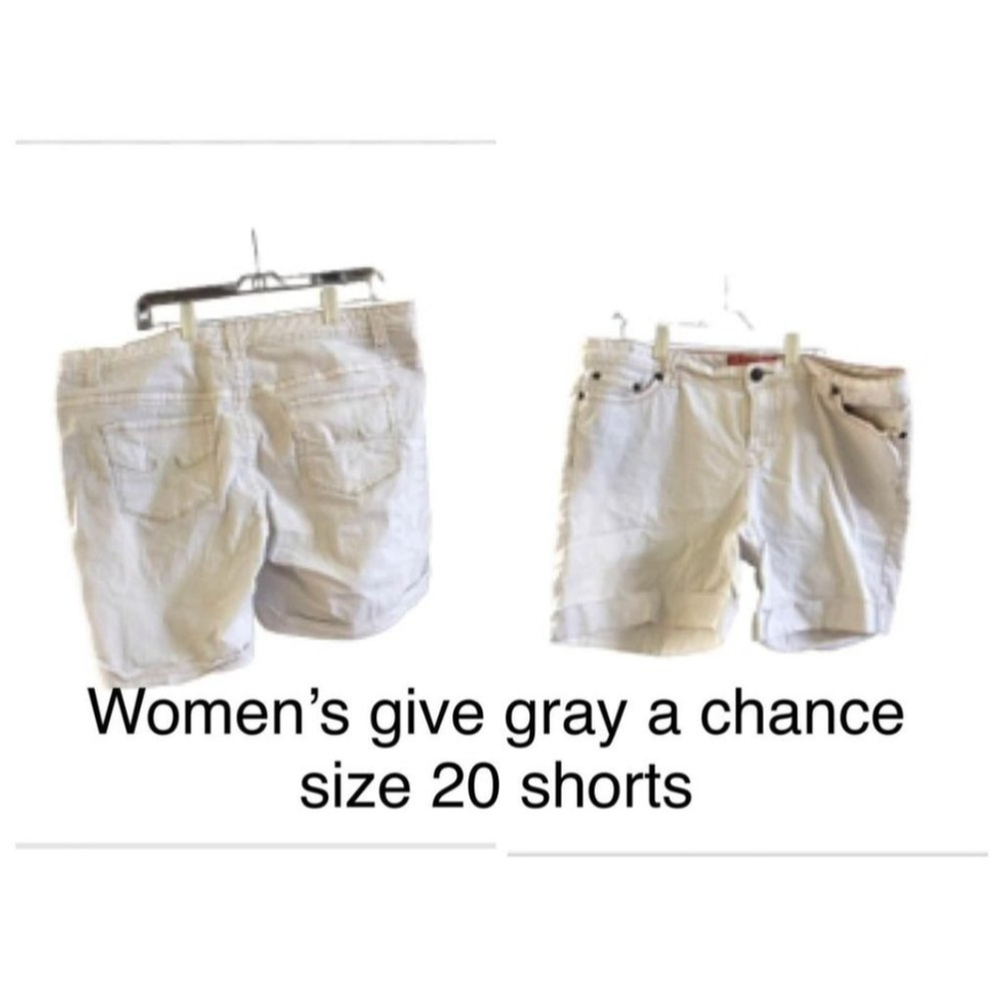 Women’s Give Fray A Chance Size 20 Shorts - Picture 2 of 2
